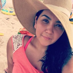 Meet your Posher, Zency